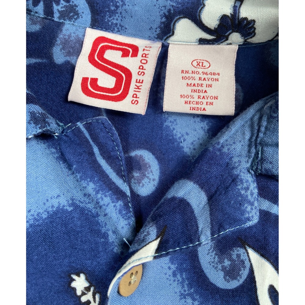 UNC Tar Heels Hawaiian Shirt Mens‎ XL Spike Sports Floral Button Beachy Vacation - Picture 5 of 9